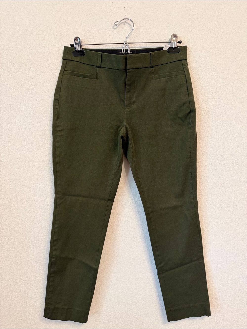Banana Republic Olive  Pants - Slim Tailored Style